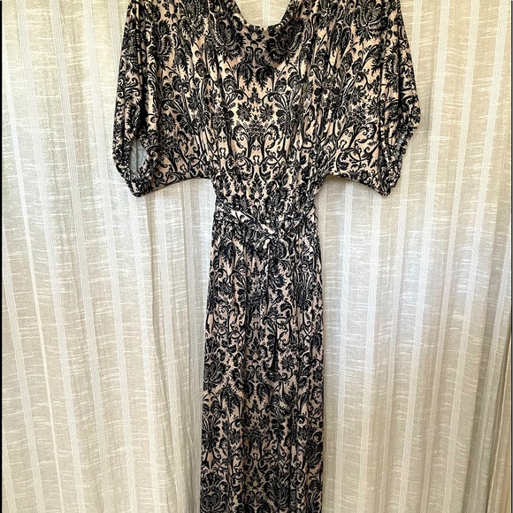 KOH KOH Dresses & Skirts - KOH KOH long Dress Size Medium $20 Excellent Condition